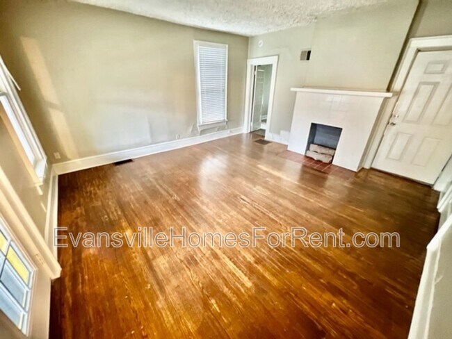 Foto del edificio - 205 Blackford Ave