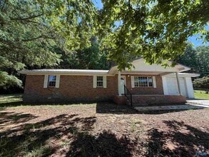 Building Photo - 58 Floyd Dr