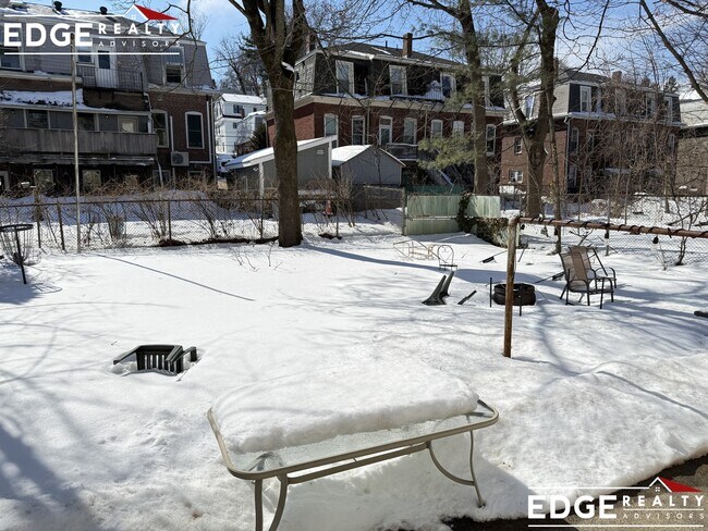 Foto del edificio - 10 Woodmont St