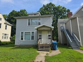 Building Photo - 618 E Mulberry St