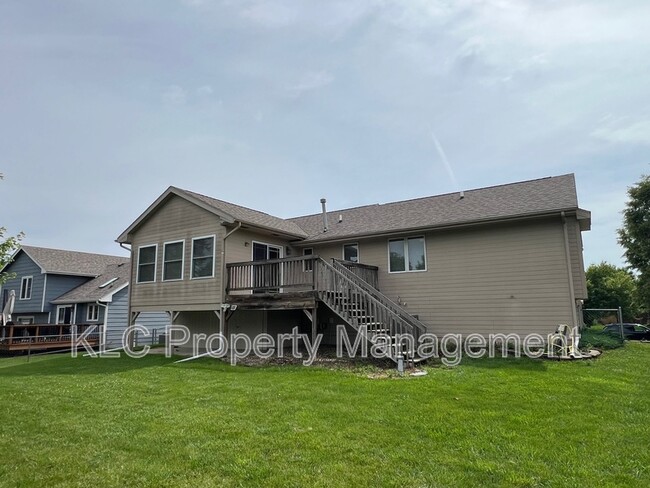 Building Photo - 918 SE Judy Dr