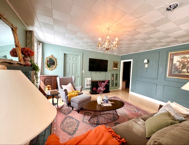 Foto del edificio - 303 Pioneer St