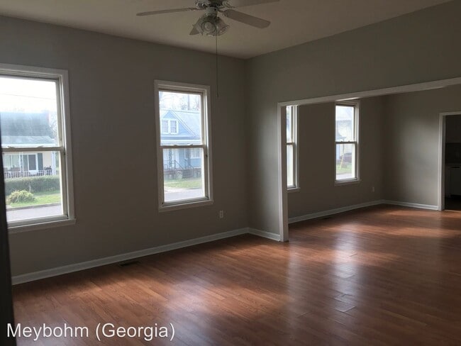 Building Photo - 2 br, 2 bath House - 921 11th Street