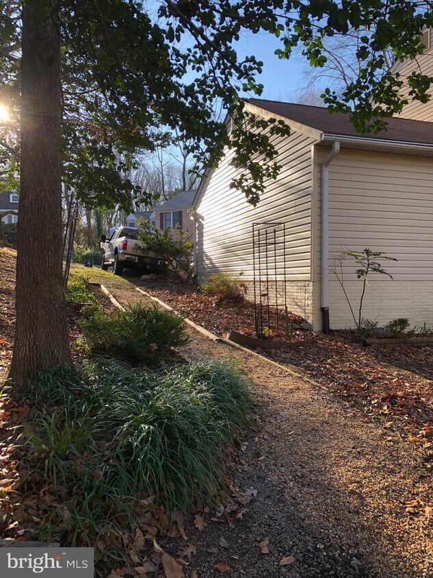 15883 Cliffbrook Ct, Montclair, VA 22025 House Rental in Montclair