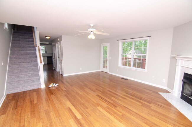 Building Photo - 1722 Portway Ct