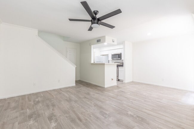 Building Photo - 14600 Fonmeadow Dr