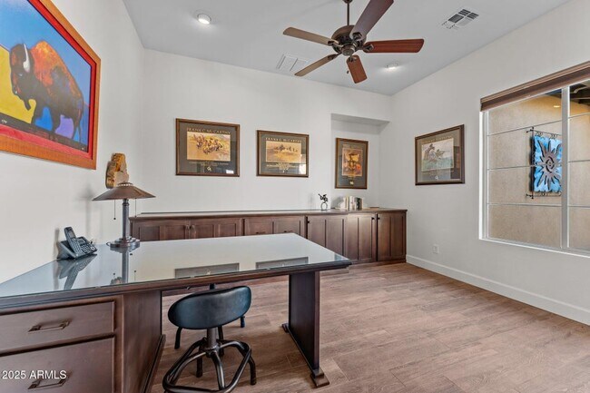 Building Photo - 3672 Ridgeview Ter