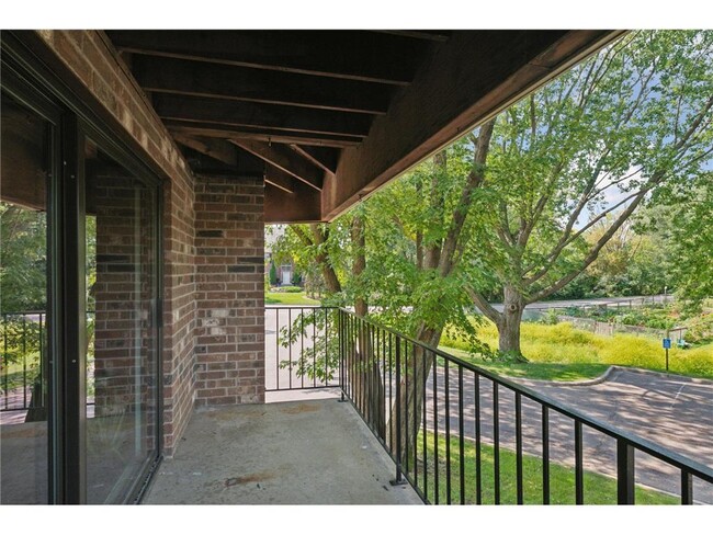 Balcony - 7520 Cahill Rd