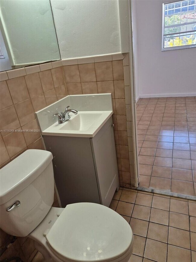 Foto del edificio - 2225 SW 21st Ter
