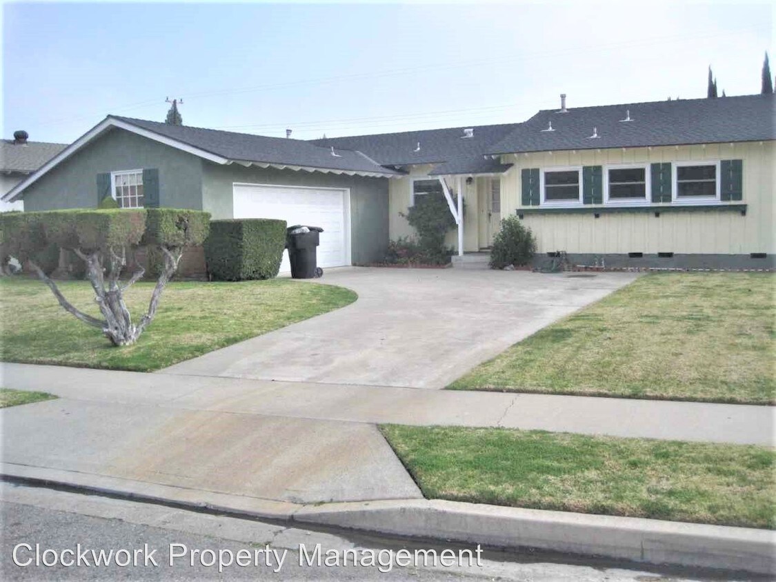 Primary Photo - 3 br, 2 bath House - 622 S Clara Street