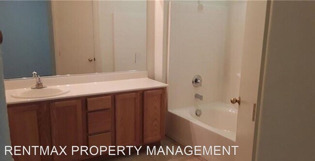 Building Photo - 3 br, 2 bath House - 6036 SALSBURY COVE DR