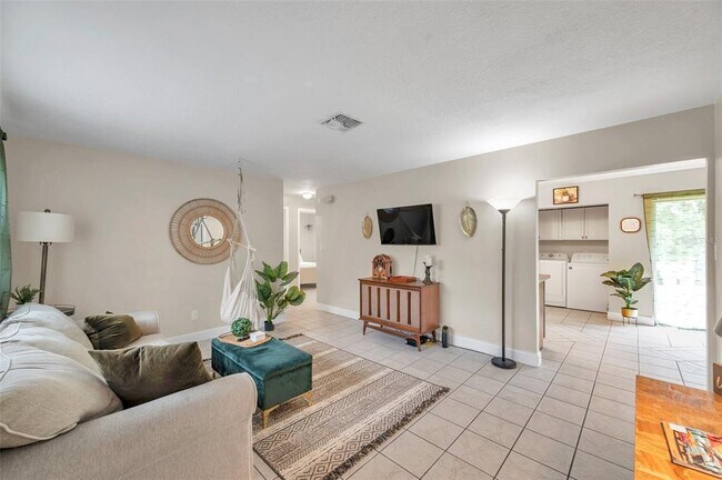 Foto del edificio - 3371 N Bay Ave