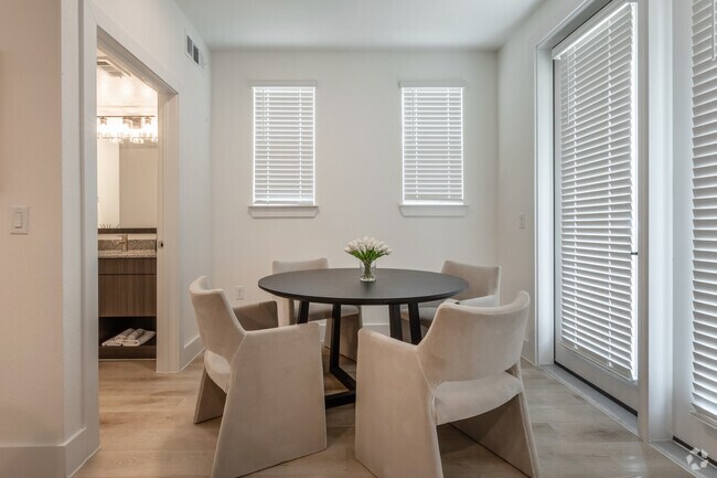 2HAB, 2,5BA - 1820 ft² - Comedor - Residences at Kingwood East