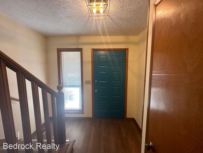 Building Photo - 2 br, 2.5 bath House - 1205 Huntsman Court