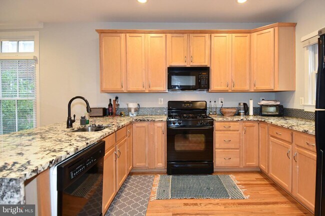 Building Photo - 2300 Cobble Hill Terrace