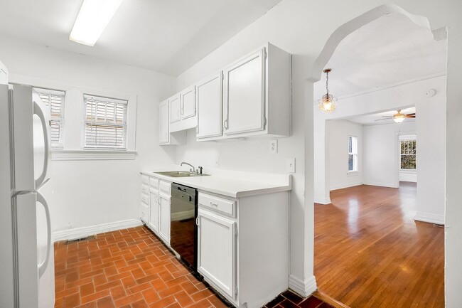 Interior Photo - Skyline