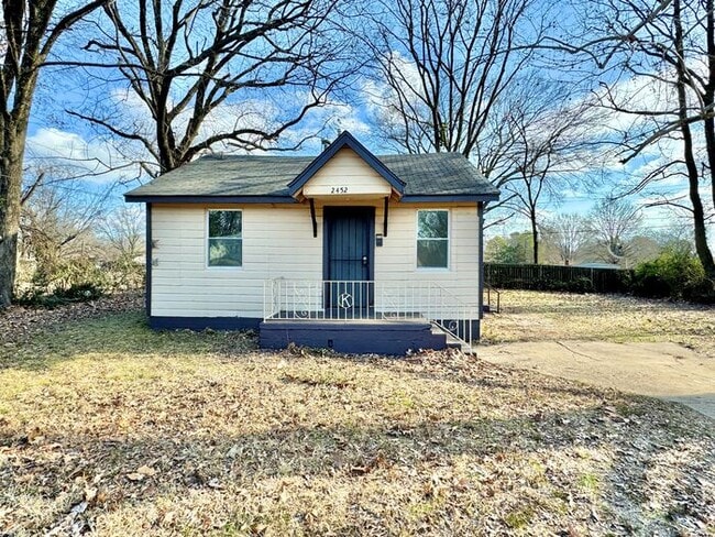 Building Photo - 2452 Pecan Cir