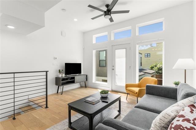 Foto del edificio - 4223 Delano Pl