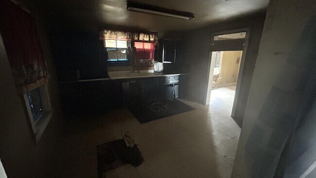 Foto del edificio - 2760 N Foster Dr