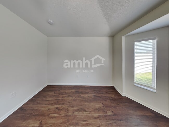 Building Photo - 12760 Evington Point Drive