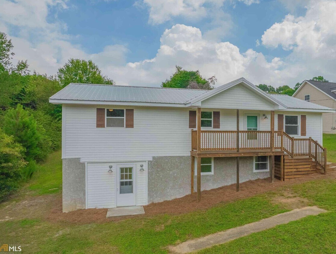 50 Marion St, Royston, GA 30662 House Rental in Royston, GA