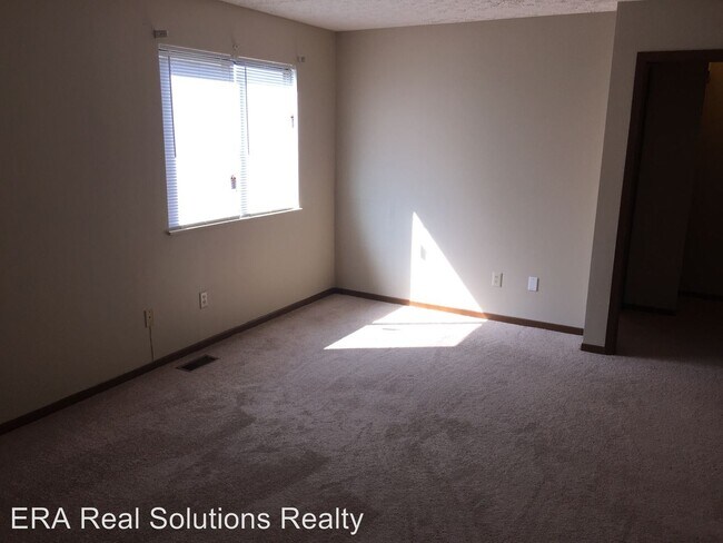 Foto del edificio - 4 br, 2.5 bath House - 6841 Bennell Drive