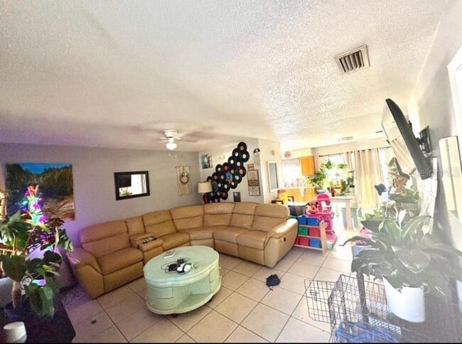 Building Photo - 26591 S Fairway Dr