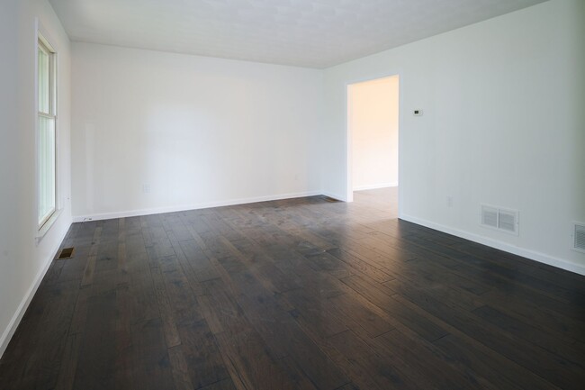 Building Photo - 3017 Fairchild Ln