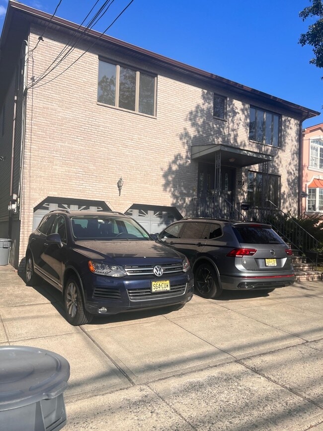 Foto del edificio - 773 1st St
