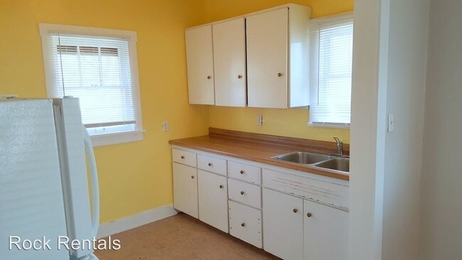 Building Photo - 2 br, 1 bath House - 804 N Ford St.