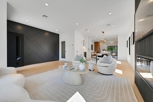 Foto del edificio - 229 Hickory Ave