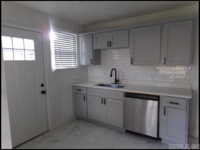 Foto del edificio - 2318 S Louisiana St