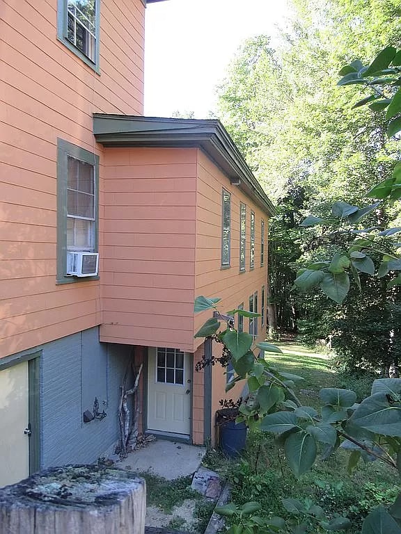 Building Photo - 150 Green St