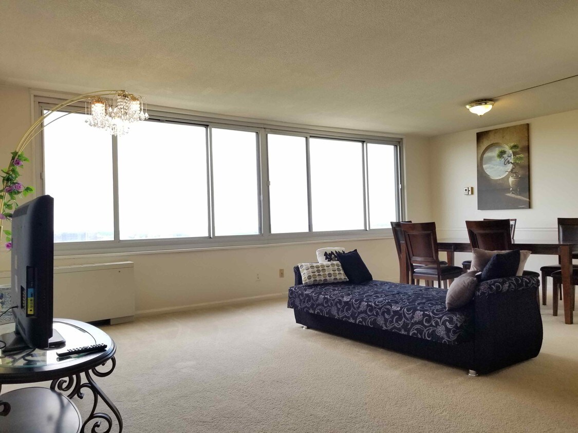 Foto principal - 11801 Rockville Pike