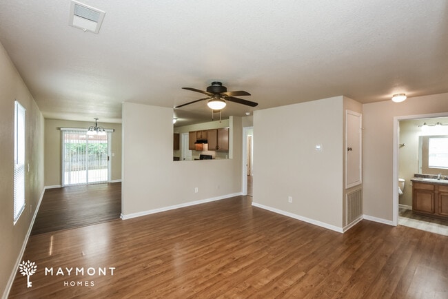 Building Photo - 236 Farmington Dr