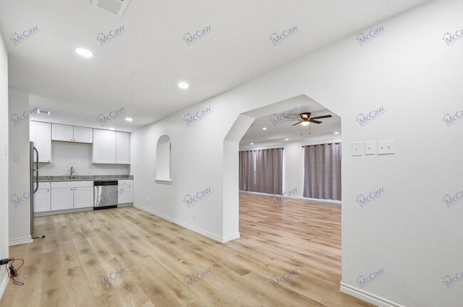 Foto del edificio - 1423 Main St