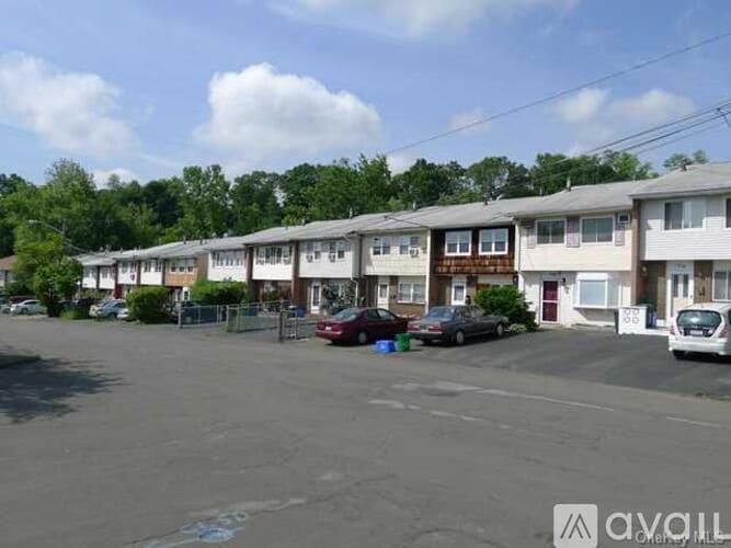 Building Photo - 50 Kennedy Dr