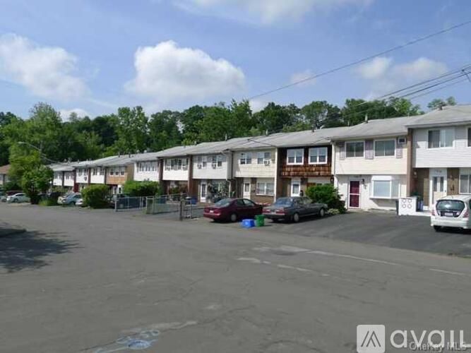 Foto del edificio - 50 Kennedy Dr