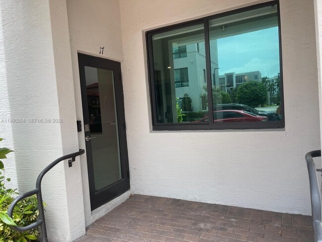 Foto del edificio - 4700 NW 84th Ave