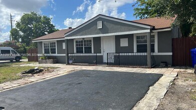 Building Photo - 7221 SW 11th Ct