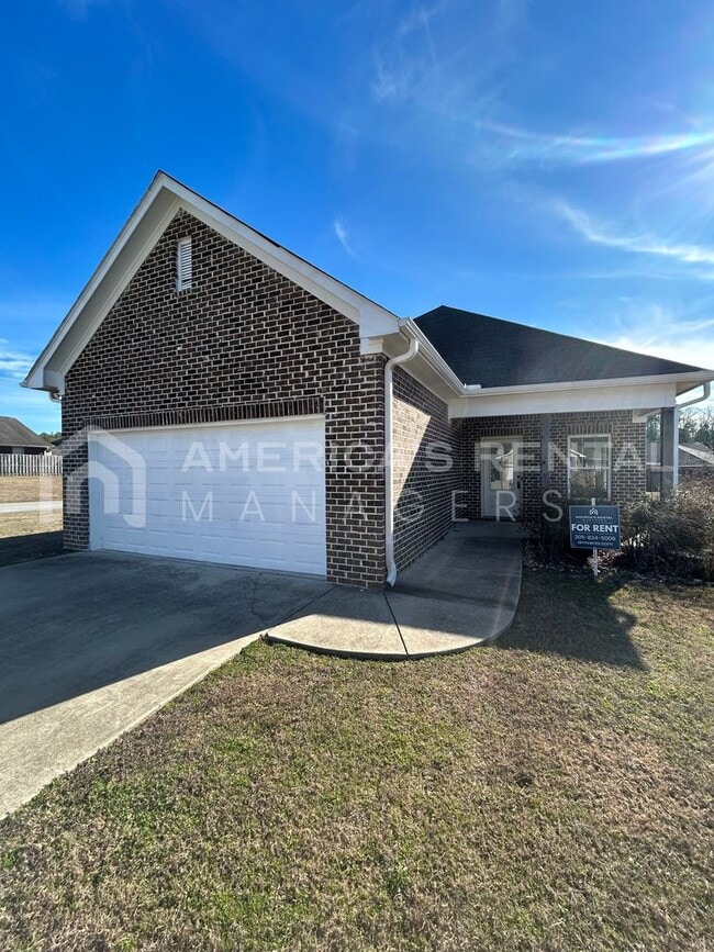 Building Photo - DEPOSIT PENDING!!! Incredible Home For Ren...