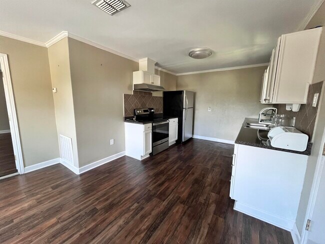 Foto del edificio - 1020 Main Ave