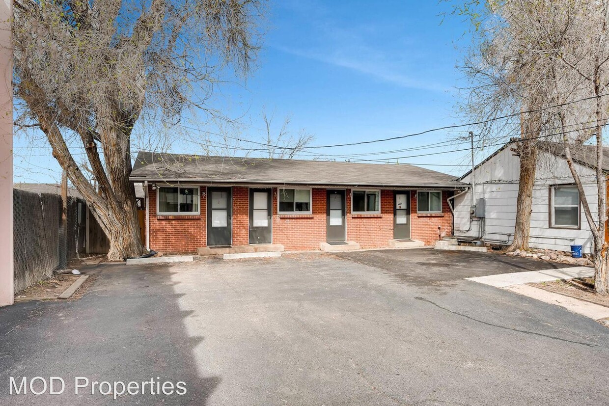 Primary Photo - 5807 S Rapp St