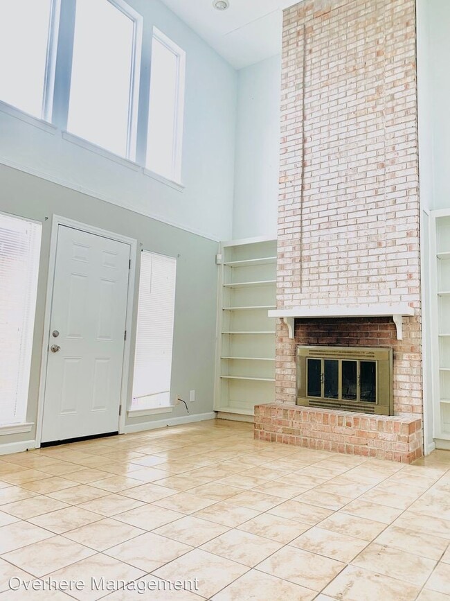 Building Photo - 3 br, 2 bath House - 366 Yesterhouse Drive