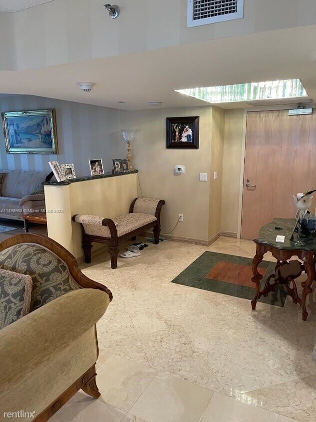Primary Photo - 2 br, 2 bath Condo - 16445 Collins Ave Apt...
