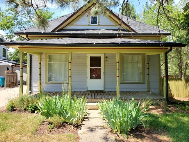 Building Photo - 1611 Person Ct