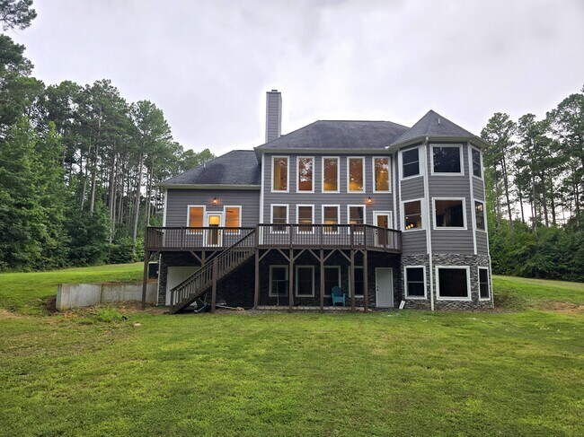 Foto del edificio - 369 Ketchie Creek Rd