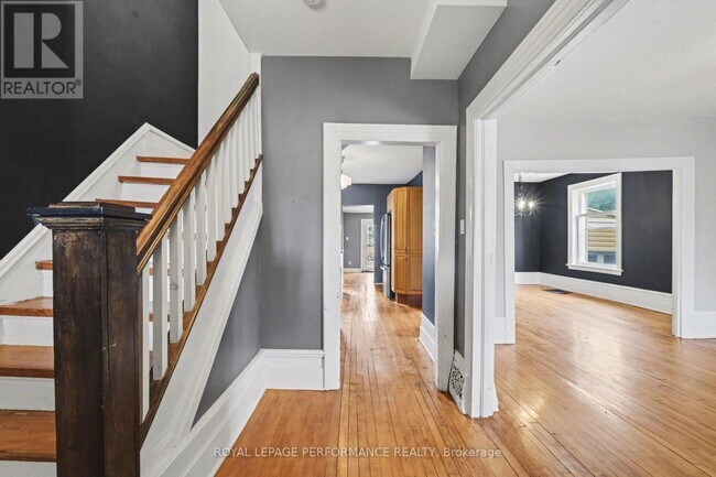 Building Photo - 506 Wentworth Ave