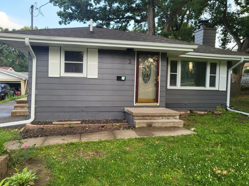 Primary Photo - 3 E Bell Ave
