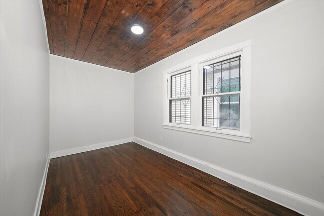 Dormitorio 1 - 3324 W Warner Ave